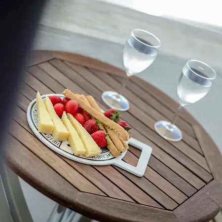 Prestige On The Naxos City